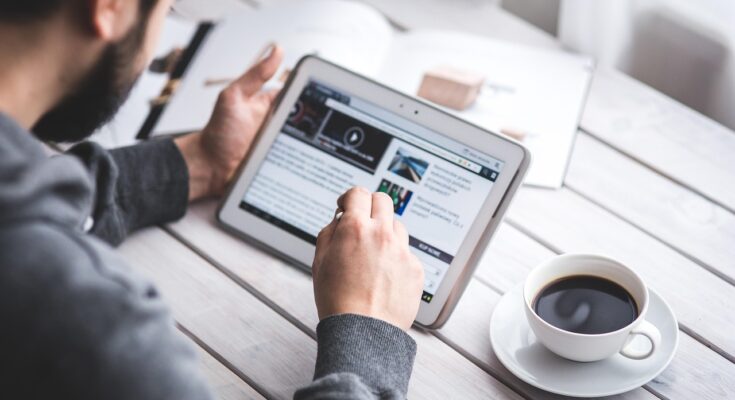 man, reading, touchscreen, blog, digital, tablet, working, screen, touching, touch, samsung, coffee cup, stylus, pen, technology, device, coffee, cup